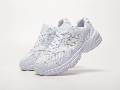 Лот: 24974551. Фото: 1. Кроссовки New Balance 530. Кеды, кроссовки, слипоны