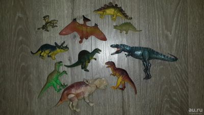 Лот: 9617201. Фото: 1. Динозавры, два из них шарнирные... Конструкторы