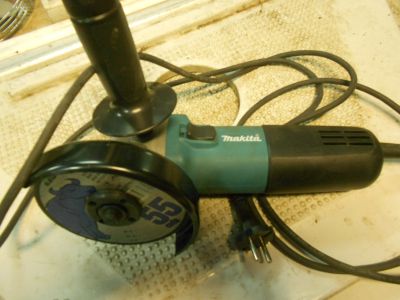 Лот: 11751885. Фото: 1. Болгарка Makita 9555HN. Электроинструмент