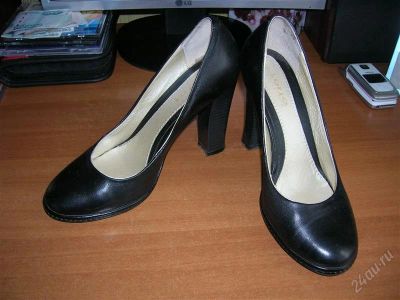 Лот: 995106. Фото: 1. Туфли 35 размер. Туфли