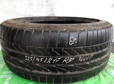 Лот: 13995598. Фото: 1. Шины 225/45 R17 225/45/17 Bridgestone... Шины