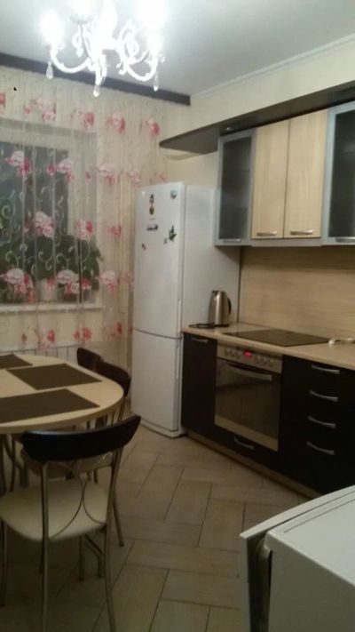 Лот: 8871451. Фото: 1. 1 комнатная 44 кВ м сдам в аренду... Квартиры, студии