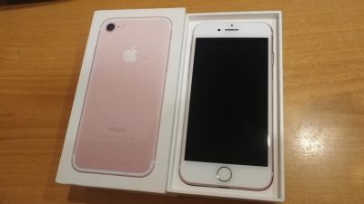 Лот: 19885735. Фото: 1. iphone 7. Смартфоны