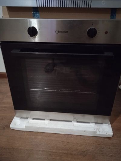 Лот: 18667261. Фото: 1. Духовой шкаф Indesit. Плиты, духовые шкафы, варочные поверхности
