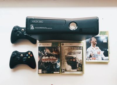 Лот: 14534717. Фото: 1. Консоль Xbox 360. Игровые приставки, консоли