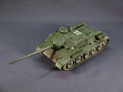Лот: 14759438. Фото: 1. Модель СУ-100 (2) 1/35. Военная техника