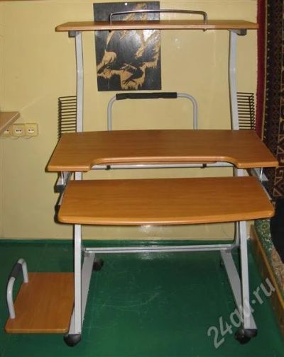 Лот: 295954. Фото: 1. компьютерный стол. Другое (мебель)