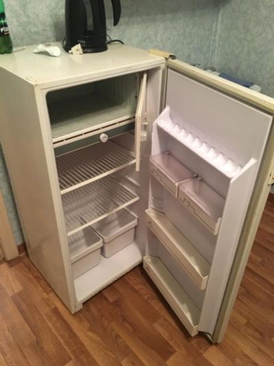 Лот: 11355593. Фото: 1. Холодильник Бирюса. Холодильники, морозильные камеры