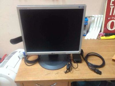 Лот: 7080923. Фото: 1. монитор LG flatron 1750U. ЖК-мониторы