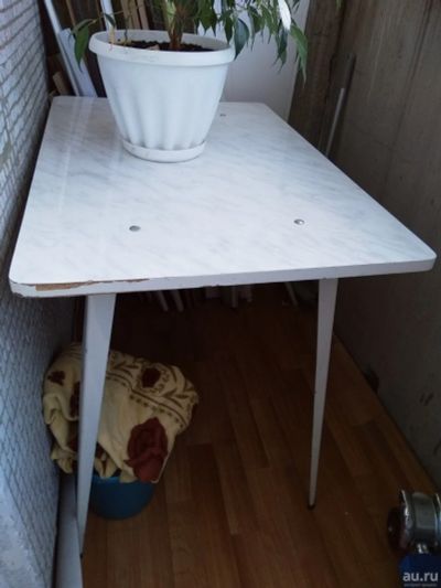 Лот: 14491689. Фото: 1. Стол кухонный ЛДСП цвет белый... Столы, стулья, обеденные группы