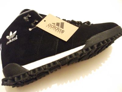 Лот: 3366569. Фото: 1. кроссовки Adidas. Кеды, кроссовки, слипоны