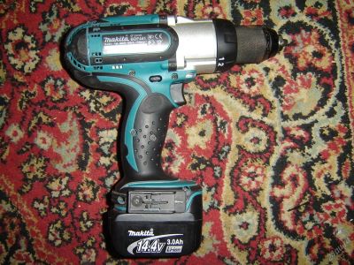 Лот: 3582642. Фото: 1. Продам шуруповерт Makita BDF 441... Электроинструмент