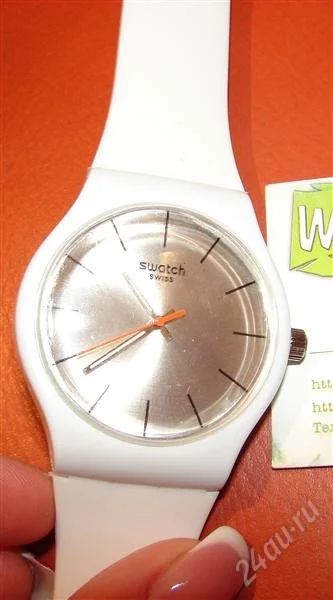 Лот: 1218386. Фото: 1. часы белые SWATCH. Другие наручные часы