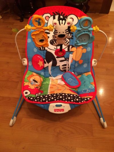 Лот: 6443144. Фото: 1. Шезлонг Fisher-Price. Ходунки, прыгунки, качели