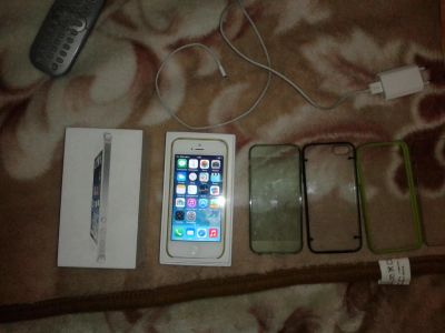 Лот: 4050468. Фото: 1. Apple iPhone 5 White 16 GB. Смартфоны
