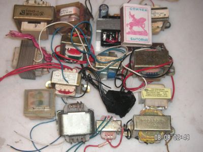 Лот: 8297064. Фото: 1. 15 Малогабаритных силовых трансформатора... Трансформаторы, катушки