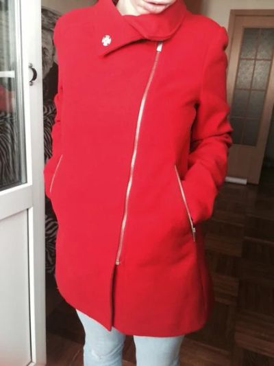 Лот: 7585658. Фото: 1. Продам красное пальто. Верхняя одежда