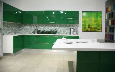 Лот: 3384635. Фото: 1. Кухня зеленый глянец. Кухонные гарнитуры