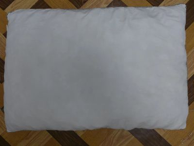Лот: 5922334. Фото: 1. Подушка с халлофайбером, в кейсе... Одеяла, подушки