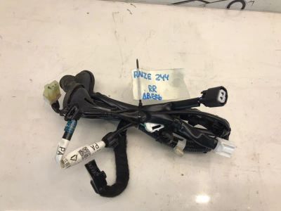 Лот: 21704118. Фото: 1. проводка двери Toyota Raize A200A. Двигатель и элементы двигателя