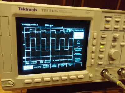 Лот: 9624249. Фото: 1. Осциллограф Tektronix 500 МГц. Контрольно-измерительное оборудование