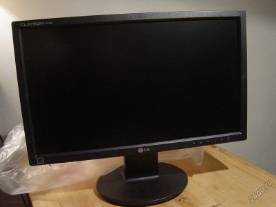Лот: 5909296. Фото: 1. ЖК монитор 18,5 дюймов LG Flatron... ЖК-мониторы