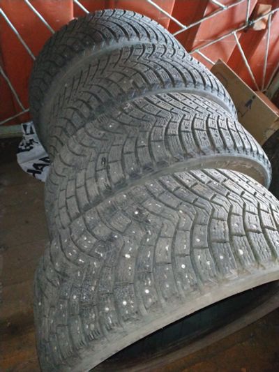 Лот: 15510721. Фото: 1. Шины Michelin. Шины