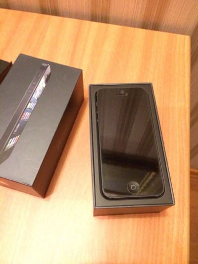 Лот: 3610111. Фото: 1. Iphone 5 черный 16gb Б/У (айфон... Смартфоны