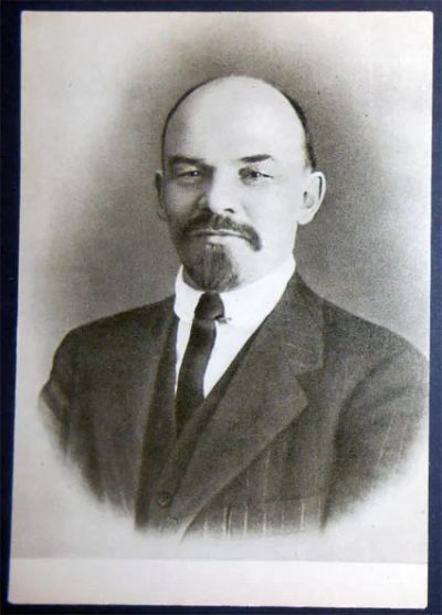 Лот: 6774906. Фото: 1. Открытка Ленин в Цюрихе в 1916... Открытки, конверты