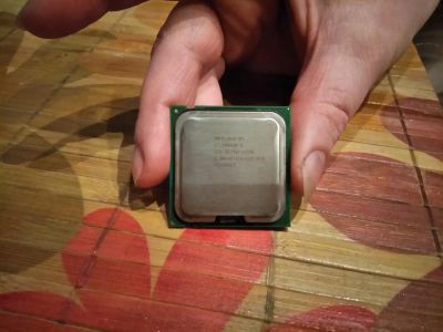 Лот: 10867717. Фото: 1. Материнская карта Gigabyte-8I915G-MF... Материнские платы