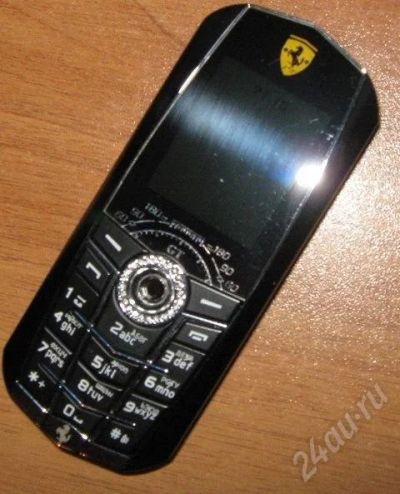 Лот: 586418. Фото: 1. Vertu ferrari x8 с 2-мя сим-картами... Кнопочные мобильные телефоны