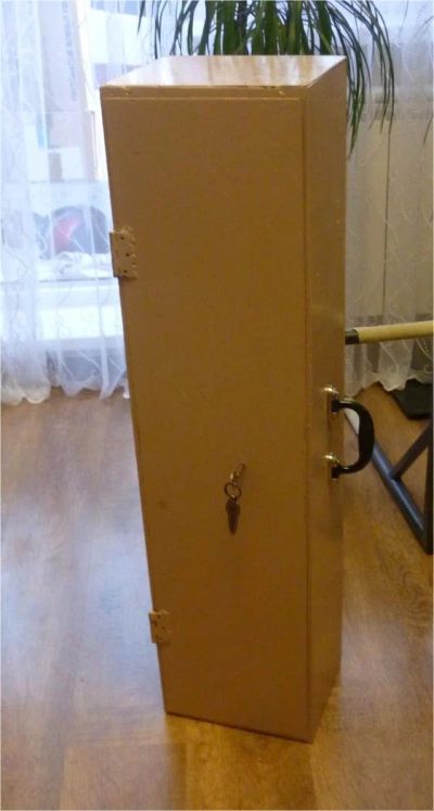Лот: 10005704. Фото: 1. Шкаф металлический. Другое (охота)