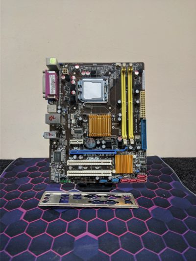 Лот: 25395709. Фото: 1. Мат. плата ASUS P5KPL-AM EPU/LGA775... Материнские платы
