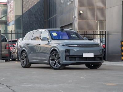 Лот: 25732396. Фото: 1. Внедорожник Li Auto L7 2025. Автомобили