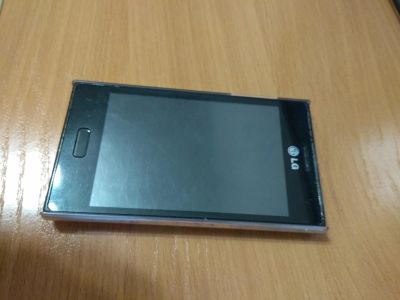 Лот: 10485854. Фото: 1. LG E-612 Optimus L5. Смартфоны