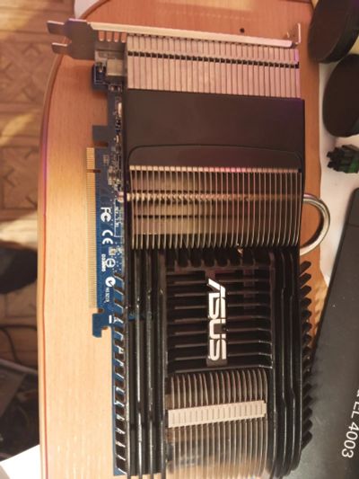 Лот: 20267778. Фото: 1. Видеокарта GeForce 9600GT. Видеокарты