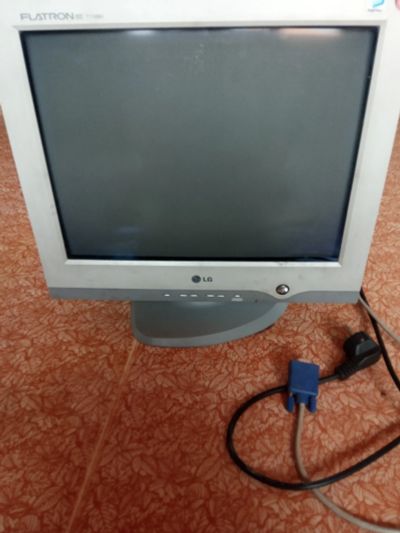 Лот: 16943066. Фото: 1. Монитор LG faltron ez t710bh. ЭЛТ-мониторы
