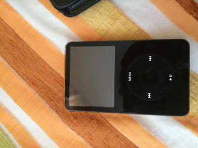 Лот: 7469449. Фото: 1. iPod classic 40GB black. Плееры