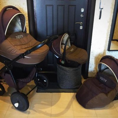 Лот: 15429684. Фото: 1. каляска zyppy 3 в 1 в хорошем... Коляски