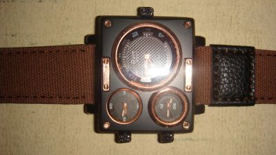 Лот: 7504122. Фото: 1. Часы наручные. Мужские. Оригинальные наручные часы