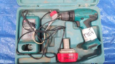 Лот: 21522604. Фото: 1. 07. Шуруповерт makita 6271d. Внимательно... Электроинструмент