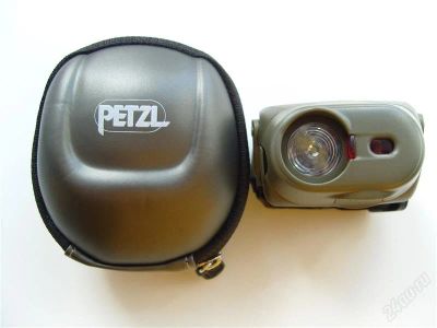 Лот: 1840149. Фото: 1. Фонарь PETZL Tactikka XP в кофре... Фонарики