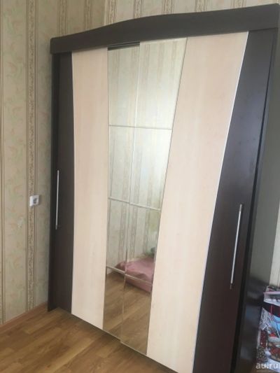 Лот: 15683781. Фото: 1. Шкаф купе и две тумбы (повторно... Шкафы, шкафы-купе