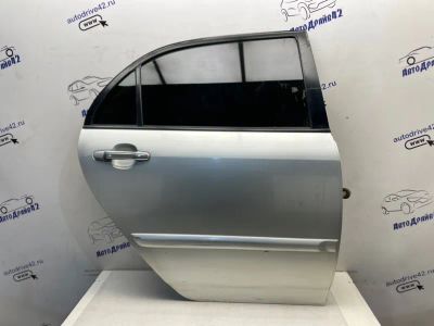 Лот: 21702867. Фото: 1. дверь боковая Toyota Corolla ZZE121L. Двигатель и элементы двигателя