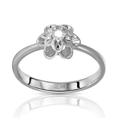 Лот: 23823184. Фото: 1. Золотое кольцо с бриллиантом. Кольца, перстни