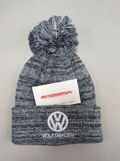 Лот: 10446720. Фото: 1. Шапка с помпоном с логотипом VW... Головные уборы