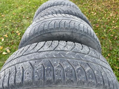 Лот: 25761474. Фото: 1. Шины Bridgestone Ice Cruiser 7000... Шины