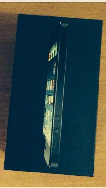 Лот: 4104990. Фото: 1. Iphone 5 black 32 gb. Смартфоны