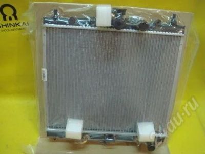 Лот: 452792. Фото: 1. Радиатор Nissan MARCH Cub 2001-2006. Двигатель и элементы двигателя
