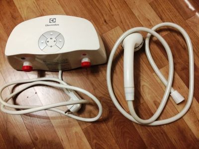 Лот: 16532173. Фото: 1. Водонагреватель Electrolux Smartfix... Водонагреватели, бойлеры
